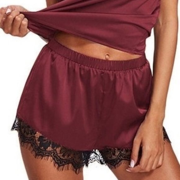 ⭐Black Lace Trim Sleep Set - Picture 2 of 7